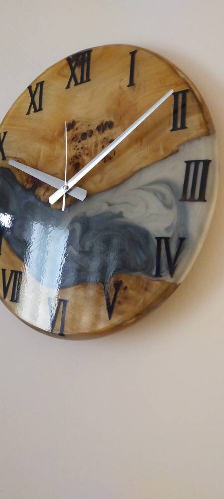 Metallic Color Epoxy & Olive Wood Wall Clock resinwoodliving