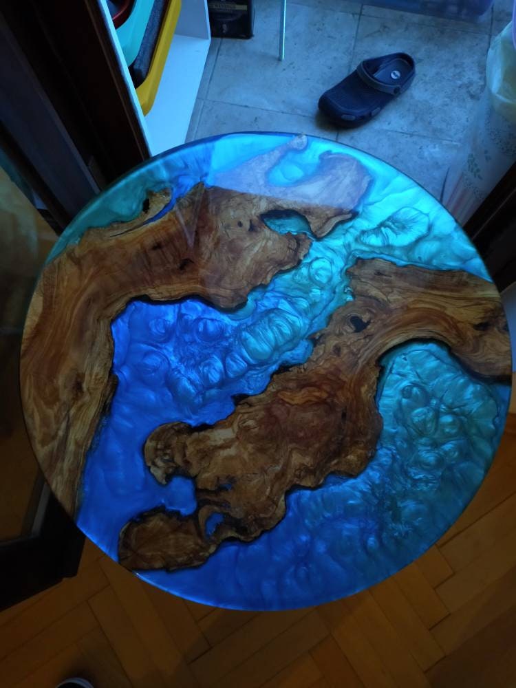 Epoxy Resin & Wood Table Top - Metallic resinwoodliving