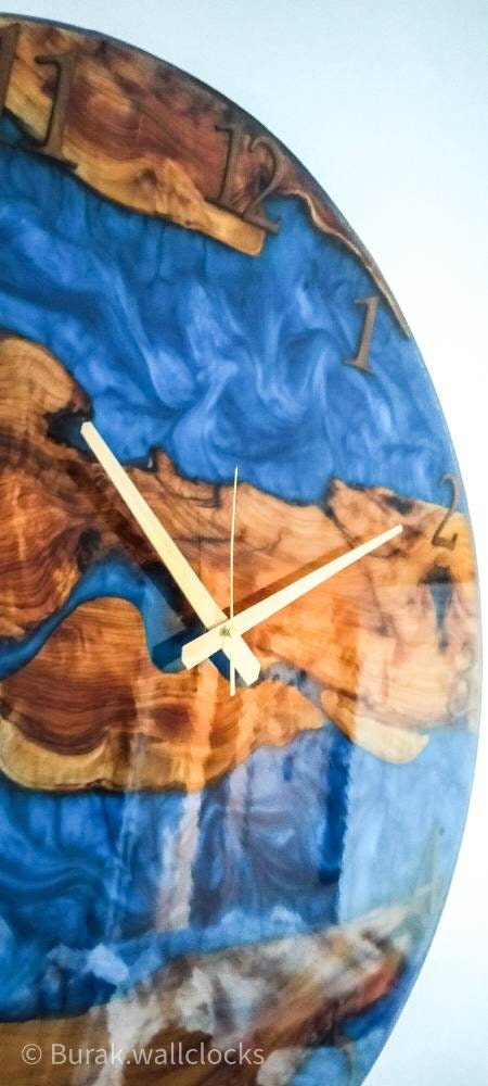 Metallic Color Epoxy & Olive Wood Wall Clock resinwoodliving