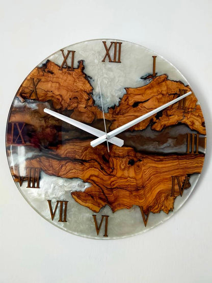 Bicolor Epoxy & Olive Wood Wall Clock Wholesale vendor