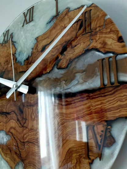 Bicolor Epoxy & Olive Wood Wall Clock Wholesale vendor