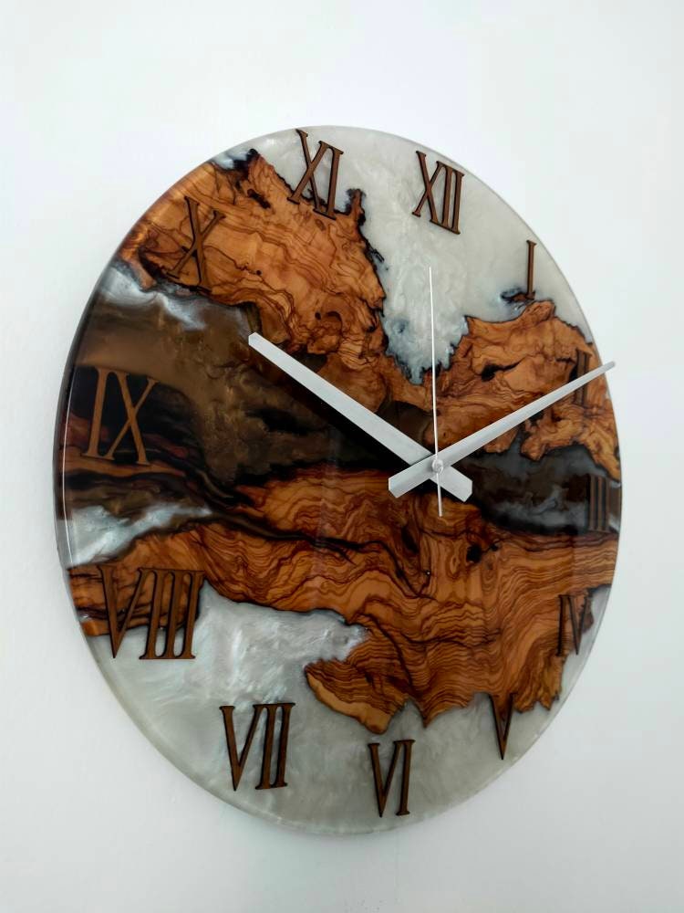 Bicolor Epoxy & Olive Wood Wall Clock Wholesale vendor