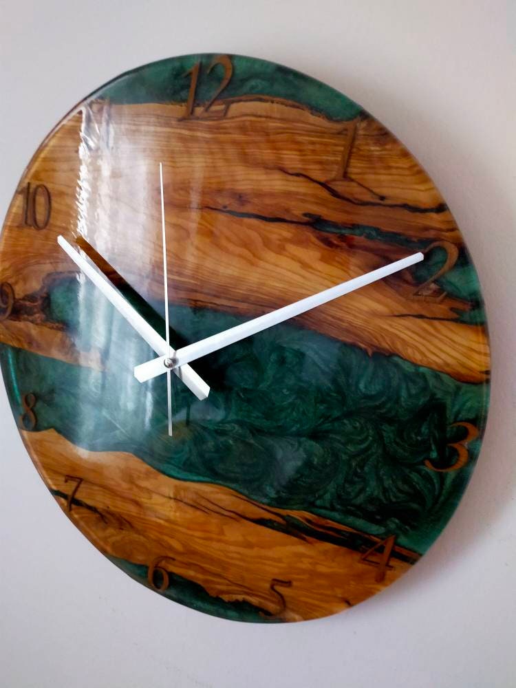 Metallic Color Epoxy & Olive Wood Wall Clock resinwoodliving