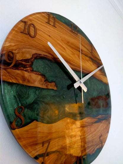 Metallic Color Epoxy & Olive Wood Wall Clock resinwoodliving