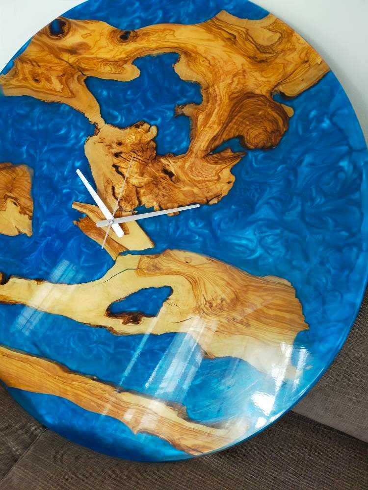 Metallic Color Epoxy & Olive Wood Wall Clock Wholesale vendor