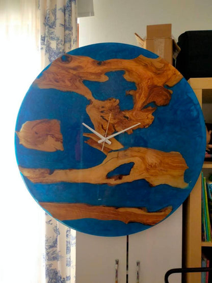 Metallic Color Epoxy & Olive Wood Wall Clock resinwoodliving