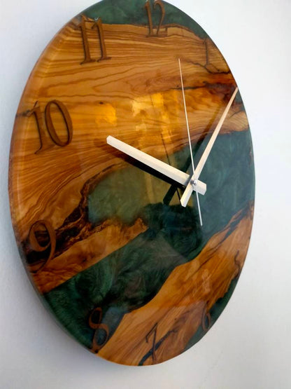 Metallic Color Epoxy & Olive Wood Wall Clock resinwoodliving