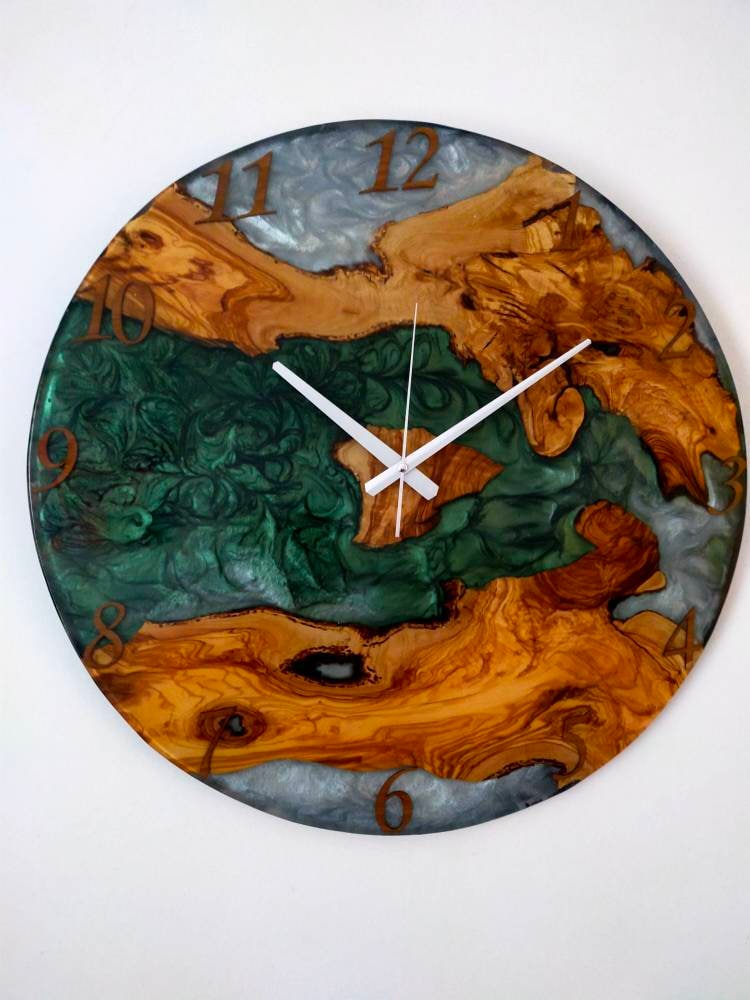 Bicolor Epoxy & Olive Wood Wall Clock Wholesale vendor