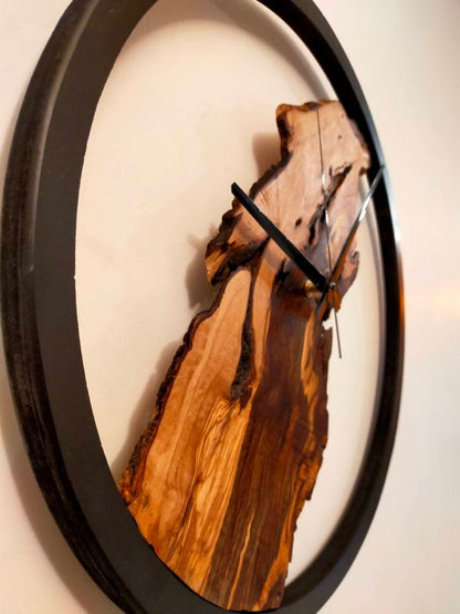 Rustic Olive Wood Wall Clock Wholesale vendor