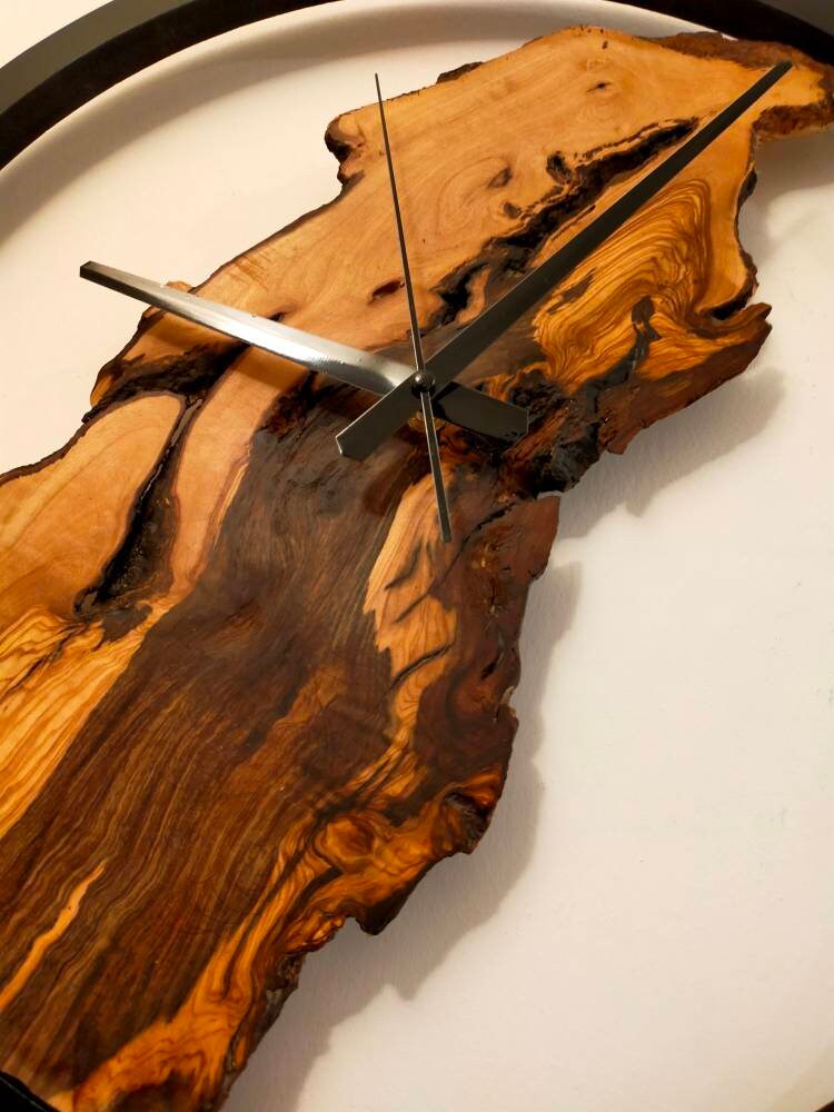 Rustic Olive Wood Wall Clock Wholesale vendor