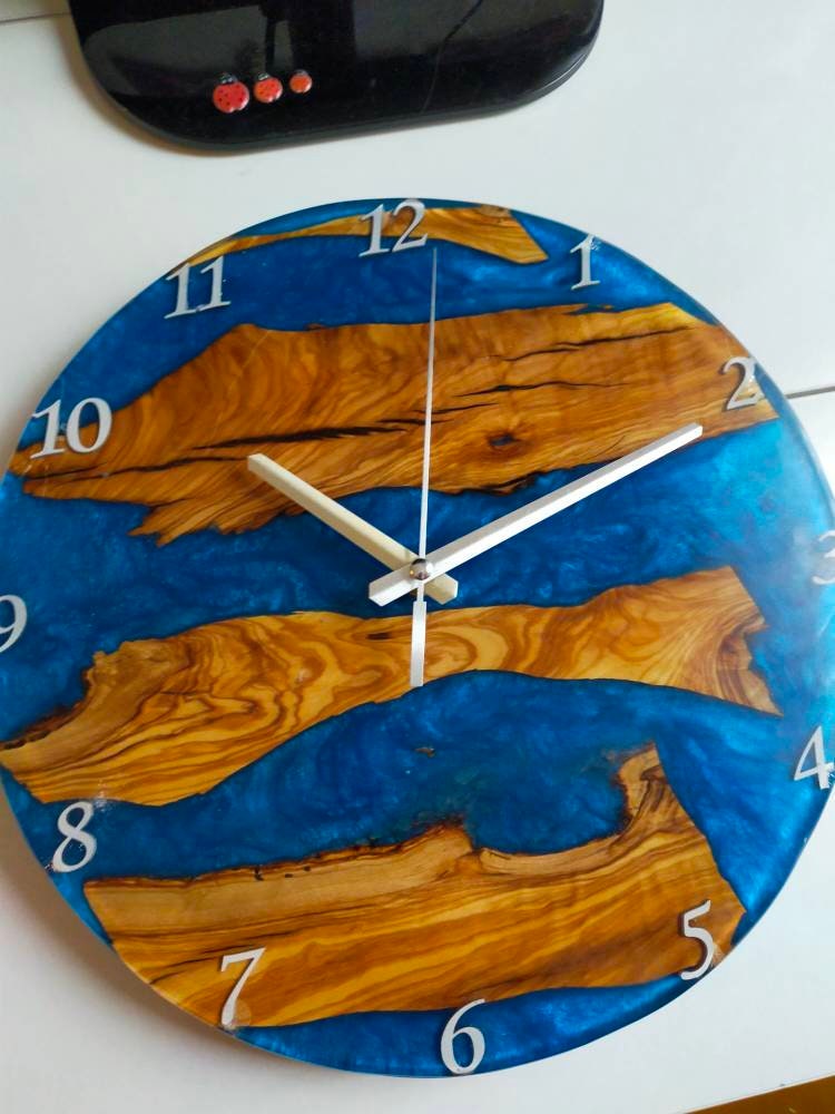 Metallic Color Epoxy & Olive Wood Wall Clock resinwoodliving