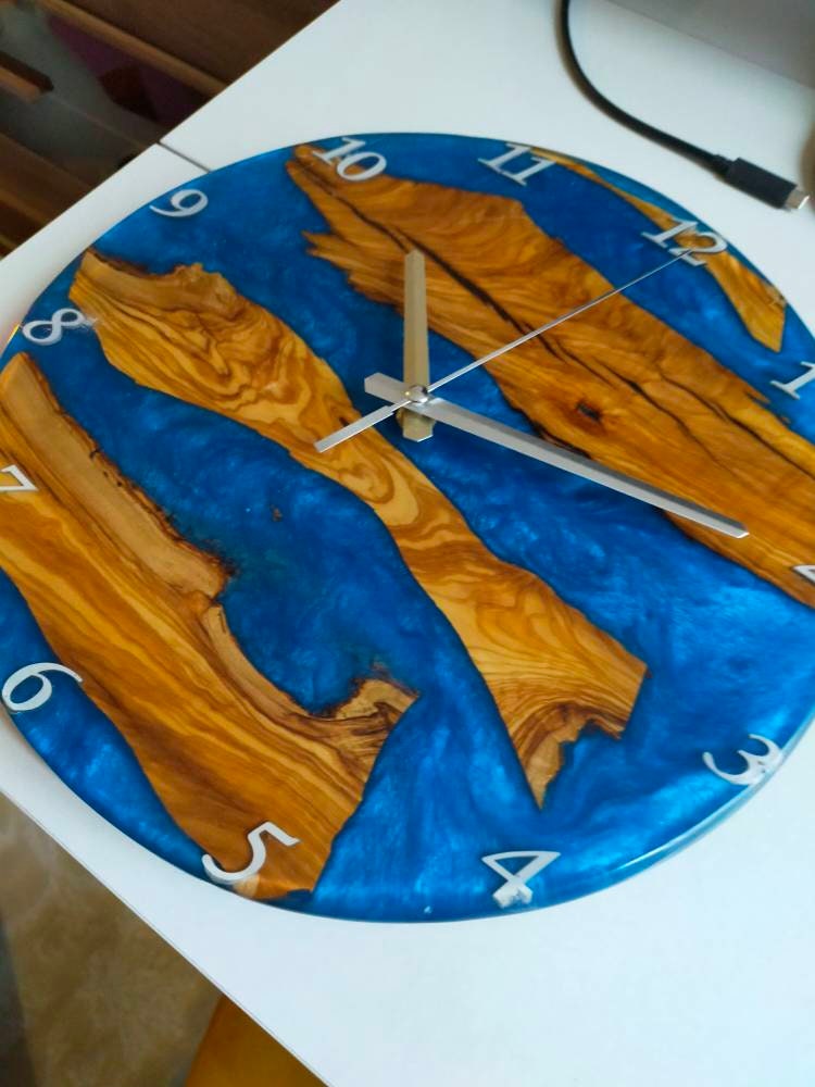 Metallic Color Epoxy & Olive Wood Wall Clock Wholesale vendor